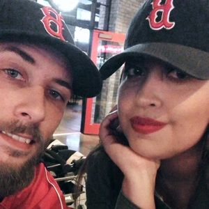 Meet your Posher, Elvia